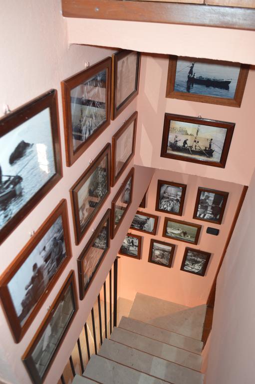 Le Piccole Grotte Bed & Breakfast ชิลลา ภายนอก รูปภาพ