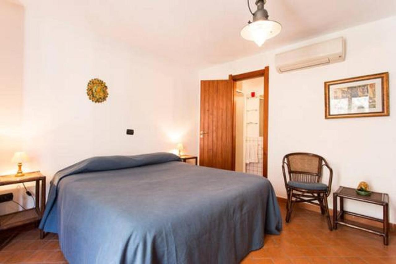 Le Piccole Grotte Bed & Breakfast ชิลลา ภายนอก รูปภาพ